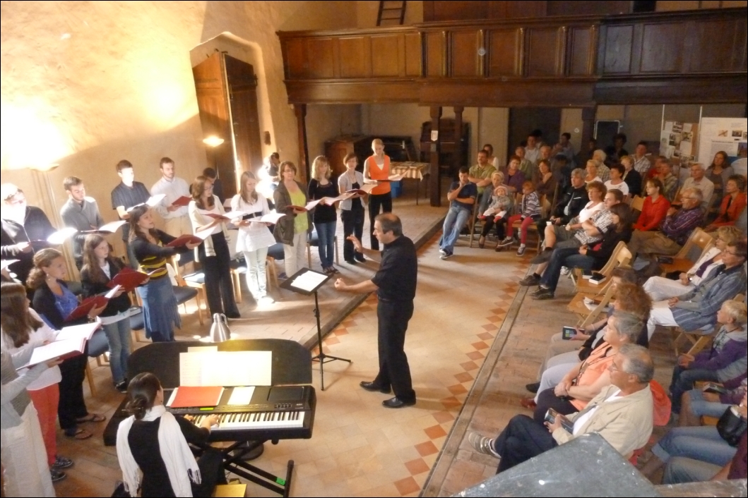 Kirche-Blow-Innen